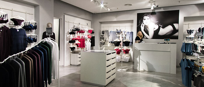 Укладка керамогранита в магазине